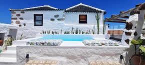 3 bedrooms house with sea view enclosed garden and wifi at Icod de los Vinos 5 km away from the beach